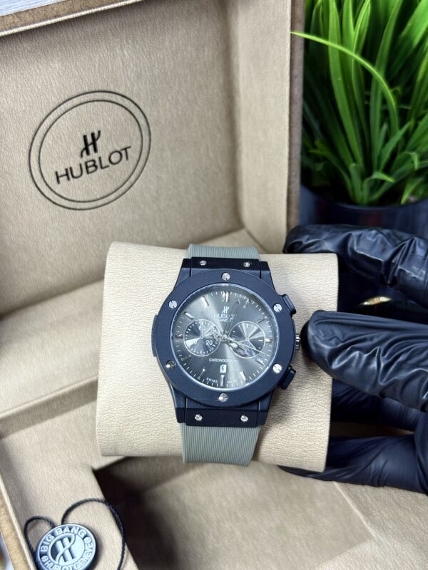 HUBLOT Green Dail With Date in Premium Leather Strap