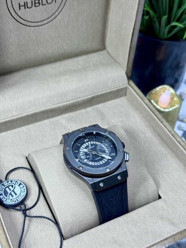 HUBLOT Black Dail With Date in Premium Leather Strap