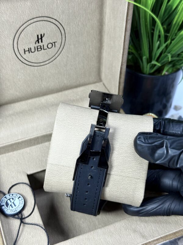 HUBLOT Black Dail With Date in Premium Leather Strap