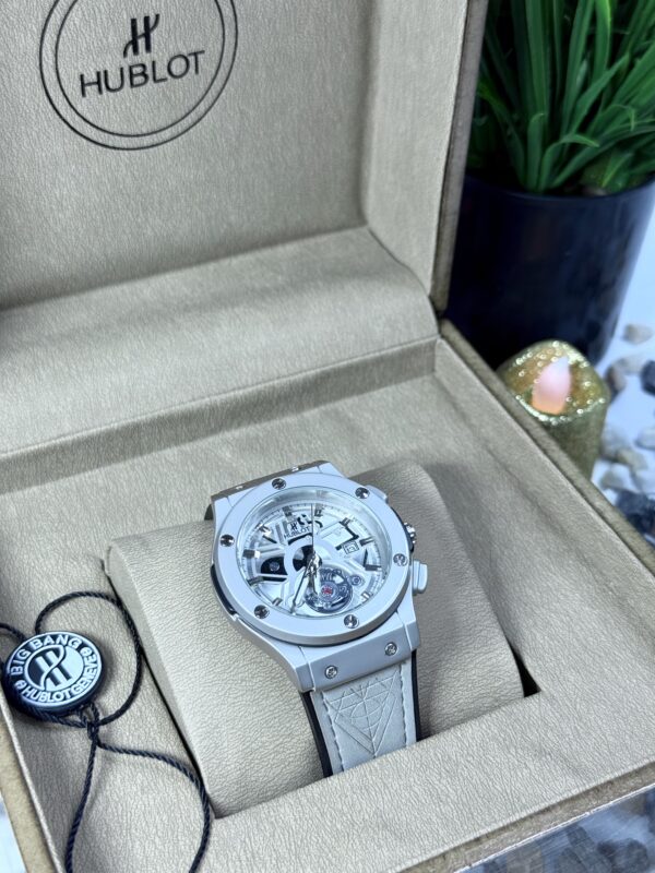 HUBLOT white Dail With Date in Premium Leather Strap