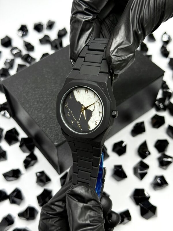 Black Arabic Aura with Marble Dial