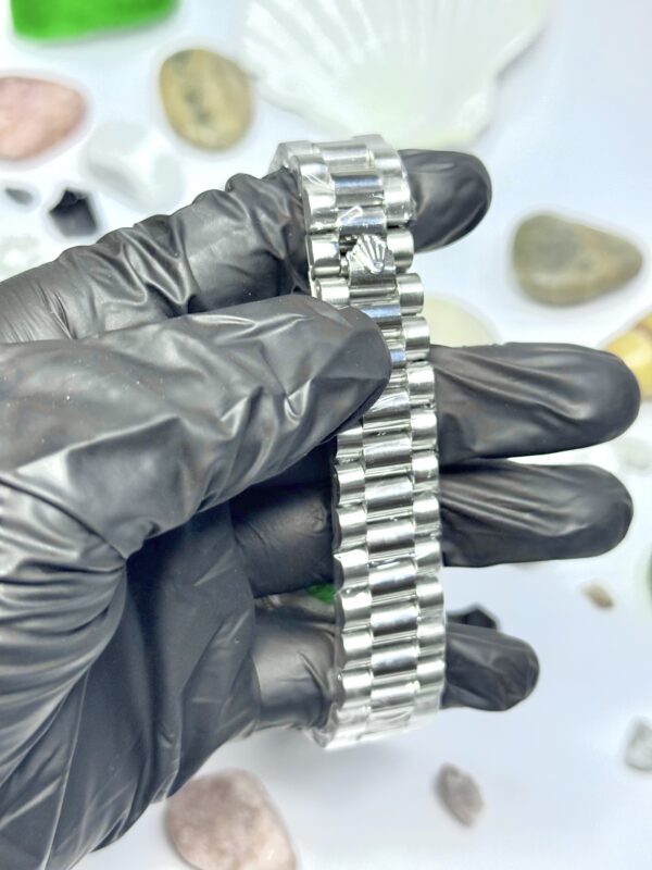 Rolex Oyster Silver Chain With Mahroon Dial